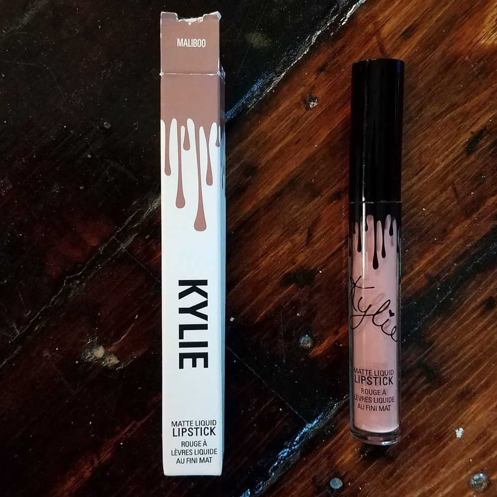 Kylie Matte Liquid Lipstick in MALIBOO